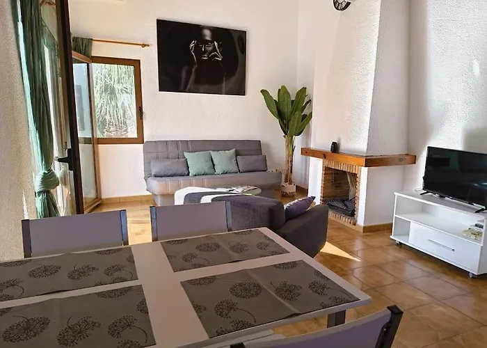 Casa Linda Apartman *