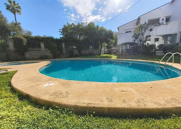 Casa Linda Apartman *